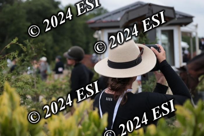 888605SC1_7125
