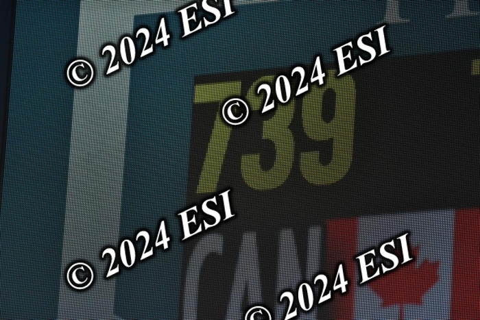 722DG1_0925