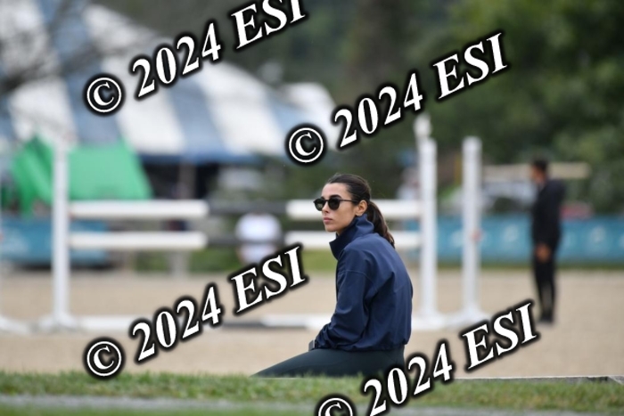 888630DK1_3981