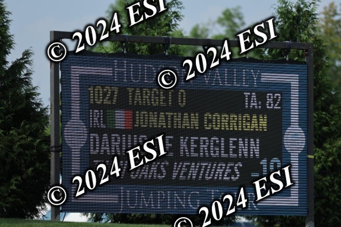 722DI7_0958