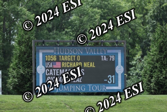 725DI7_5024